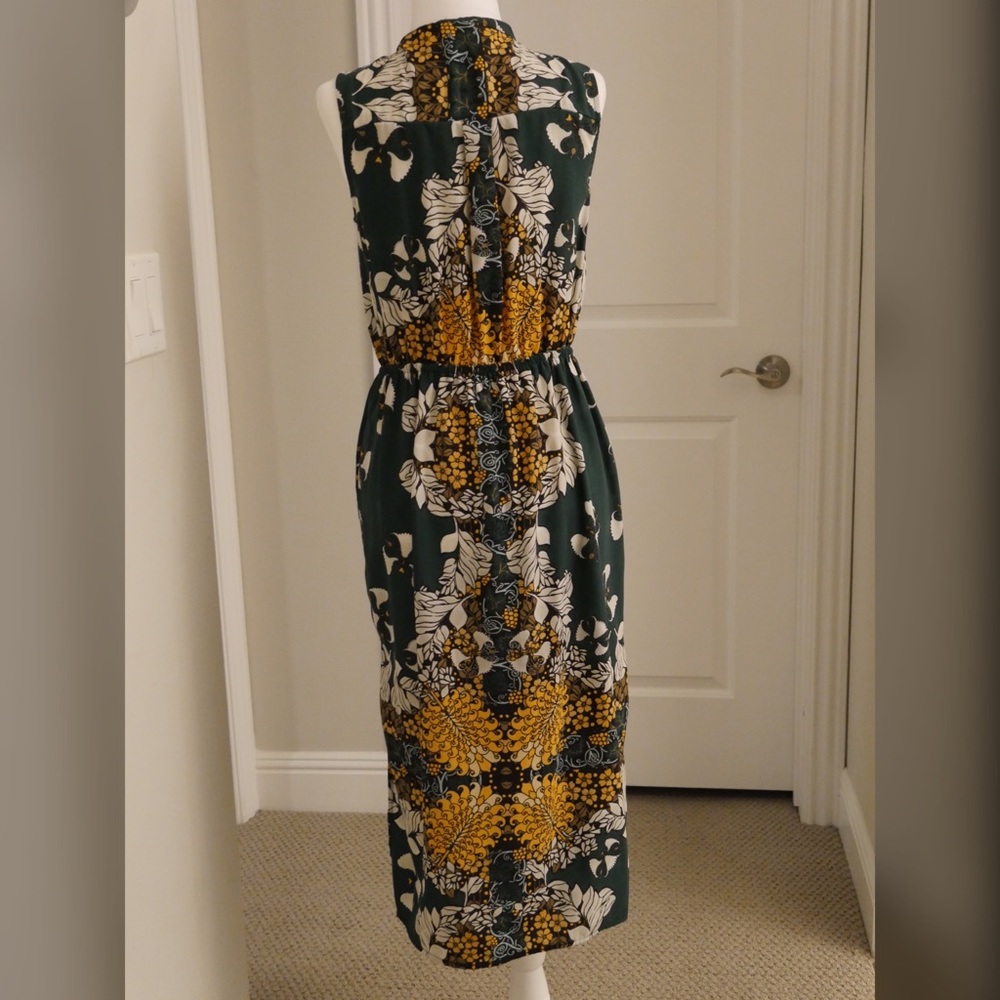 Dress - Picture 3 of 8